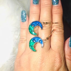 Moon earrings